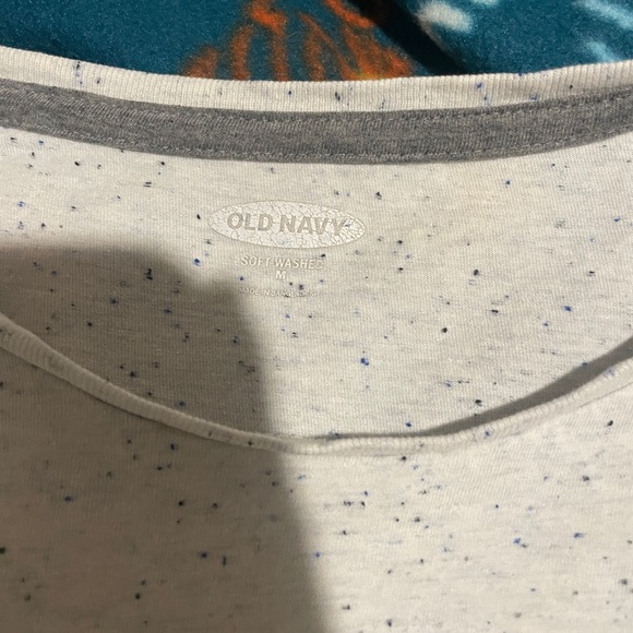 White Speckled Old Navy Basic - Picture 3 of 3